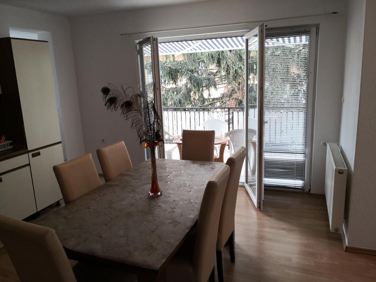 דירות Sanski Most Apartman Sana Lux מראה חיצוני תמונה