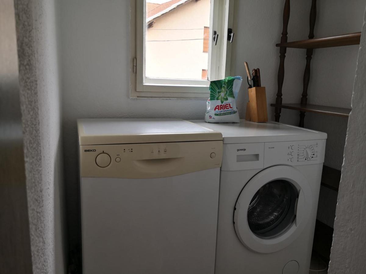 דירות Sanski Most Apartman Sana Lux מראה חיצוני תמונה