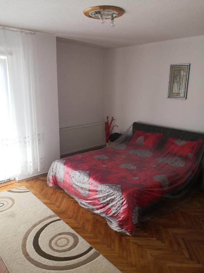 דירות Sanski Most Apartman Sana Lux מראה חיצוני תמונה